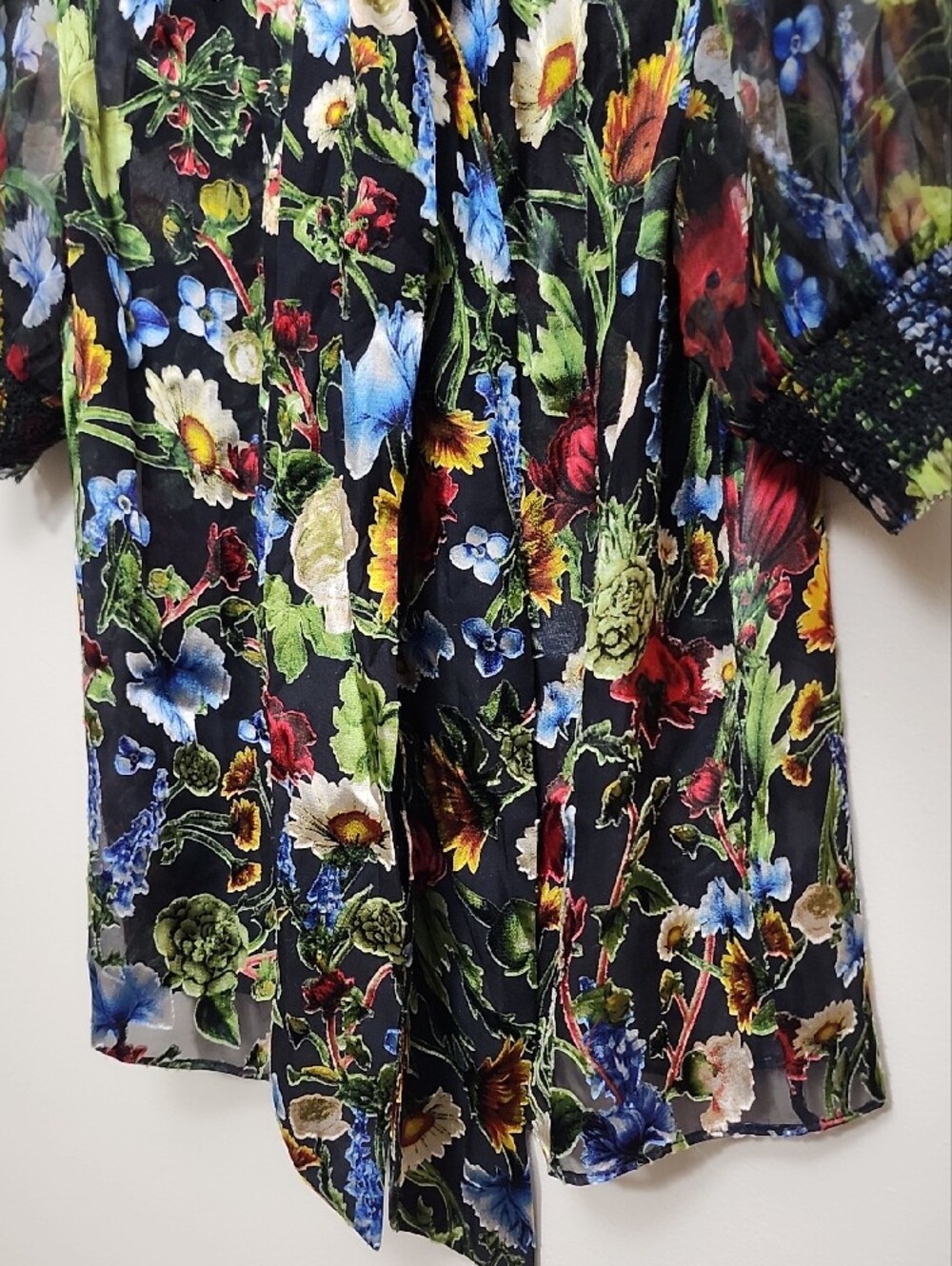 Alice + Olivia Brentley Floral Tie Neck Puff Sleeve Blouse Black Sheer Silk Mix - Picture 6 of 9